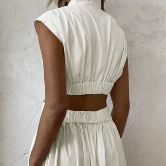 NEW White Maxi Dress with Pockets & Back cut out - Picture 5 of 5